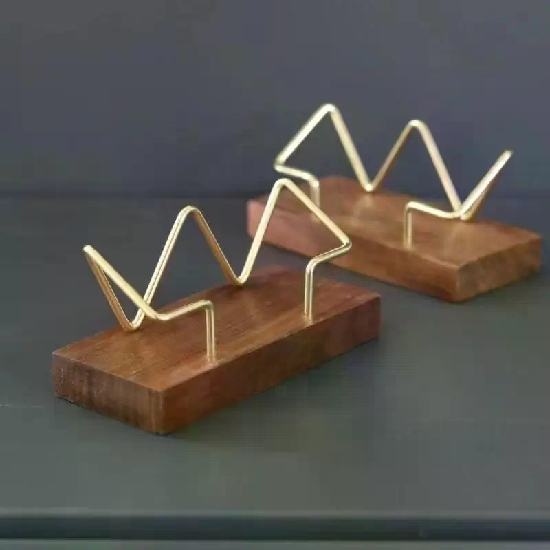 Houten visitekaartjeshouder Or - Tech Accessories For Office recensie en prijs