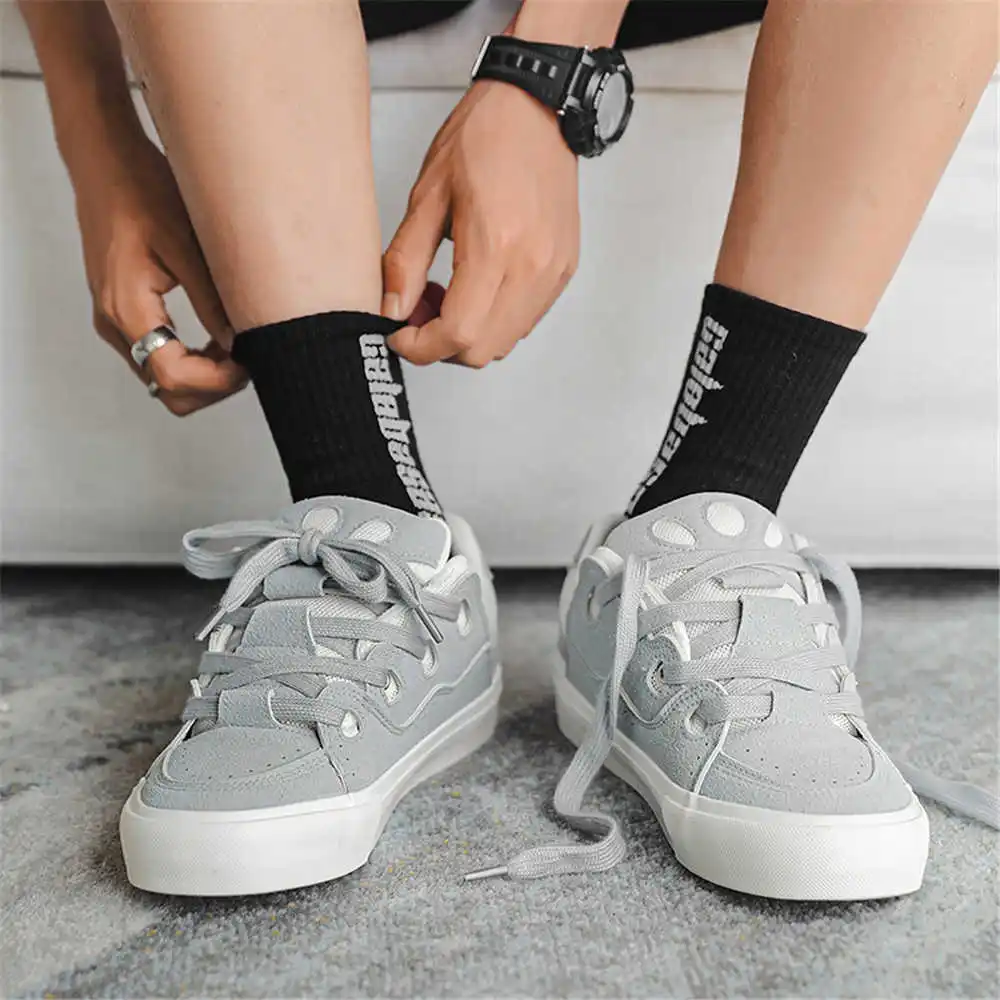 Met vetersluiting Hiphop Schoo - Tech Accessories Business recensie en prijs