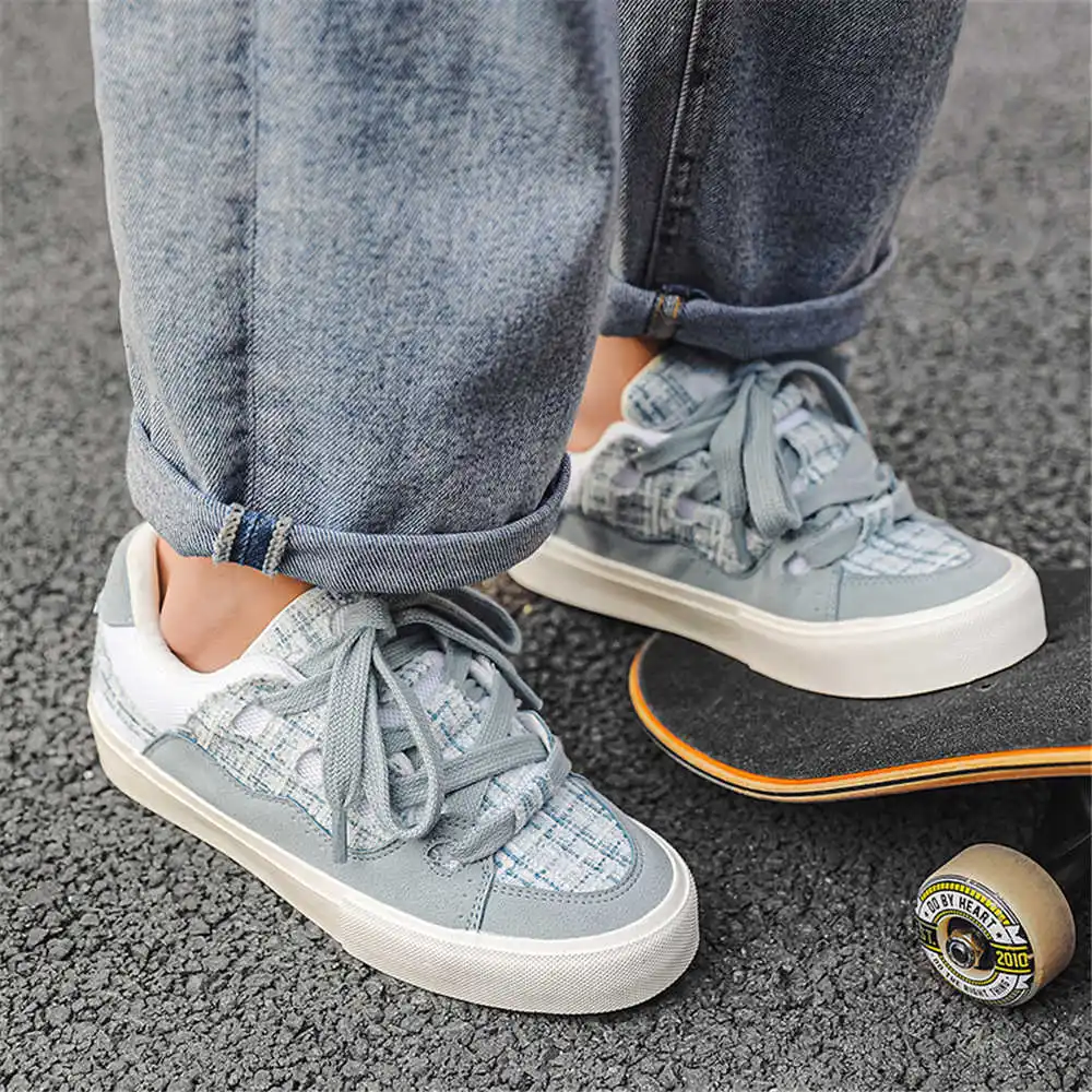 Met vetersluiting Hiphop Schoo - Tech Accessories Business recensie en prijs